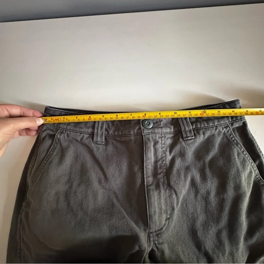 TNA Aritzia Cargo Pants Grey Pockets Carpenter Straight Leg Size 6 EUC - Picture 7 of 11